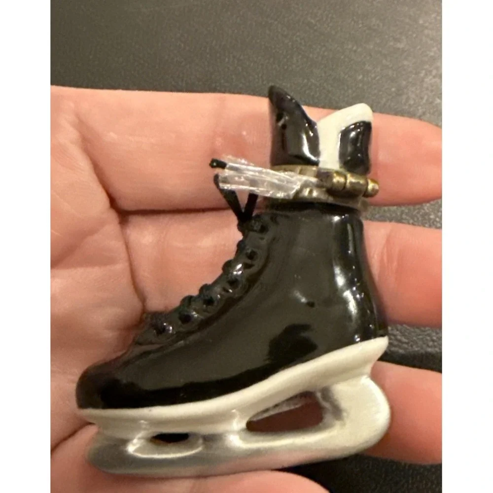 PHN Black Porcelain‎ Ice Hockey Skate Puck  Hinged Trinket Pill Box